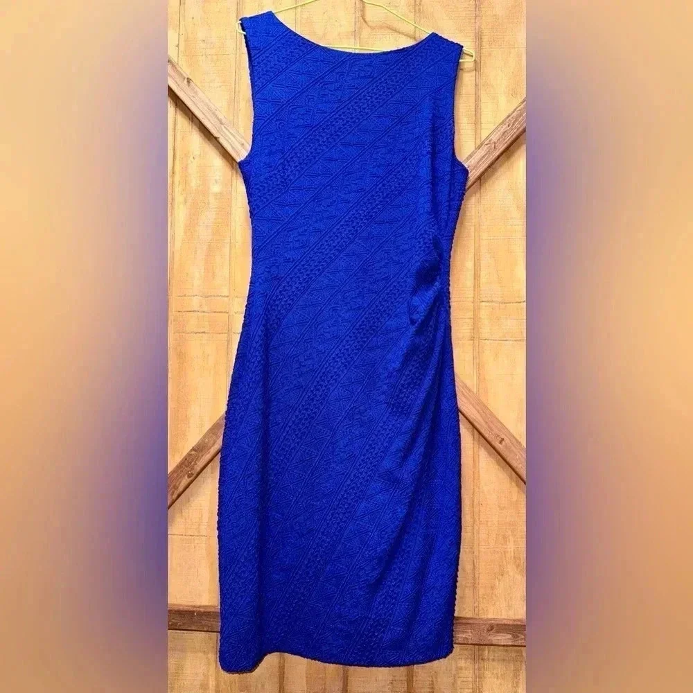 Designer Cache Royal Blue Sheath Embossed Dress size large - Picture 5 of 10